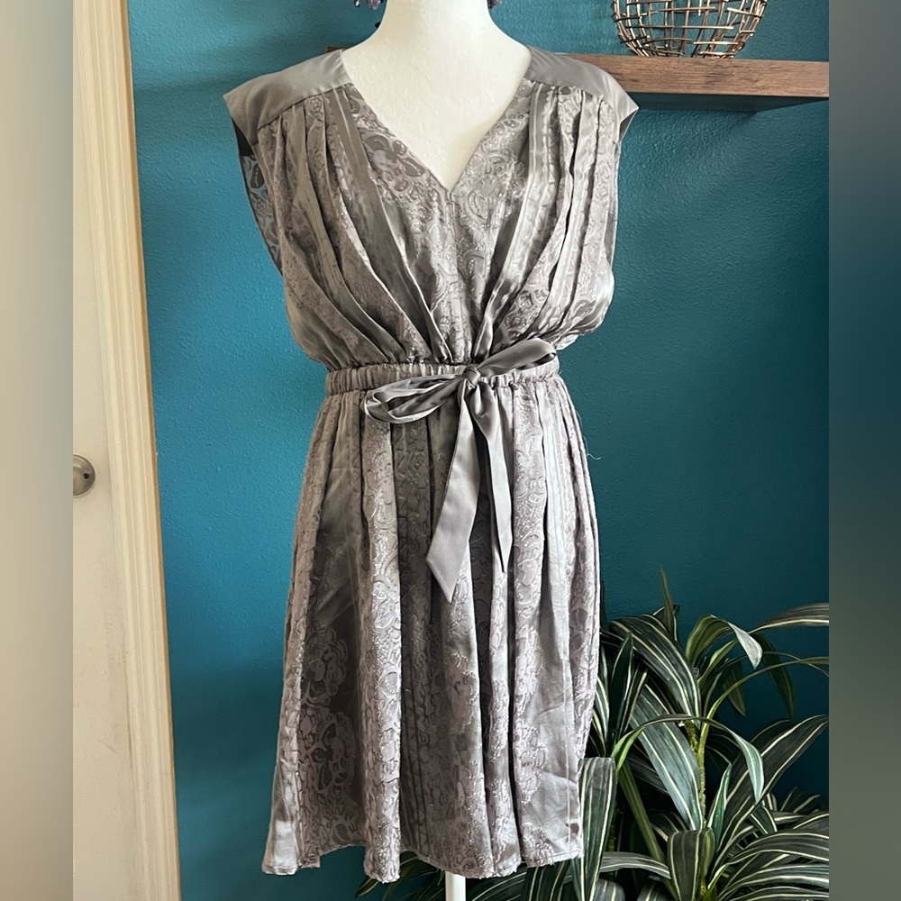 Jessica Simpson Charcoal Midi Dress